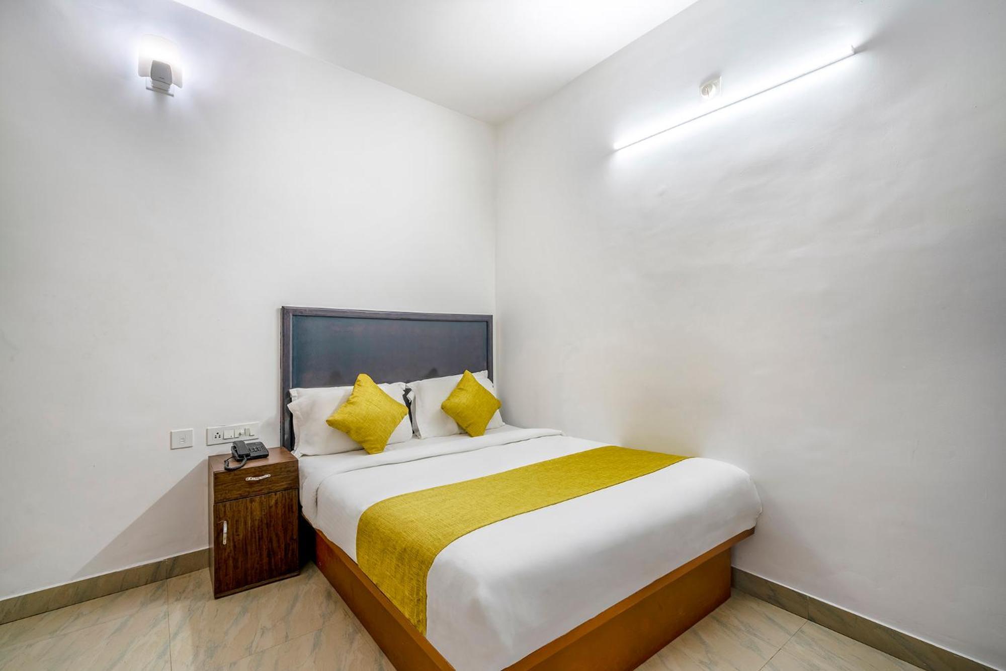 Fabhotel Abrigo Residency Anaviratty Екстериор снимка