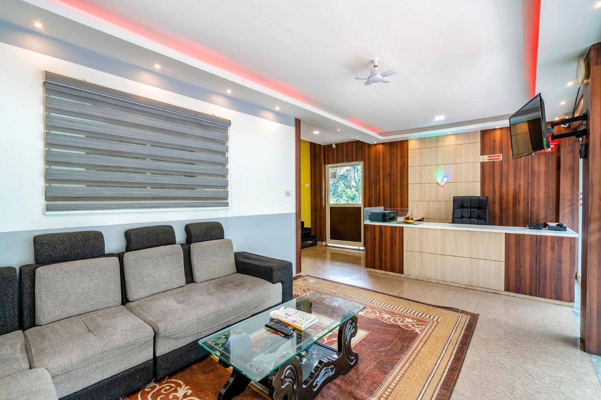 Fabhotel Abrigo Residency Anaviratty Екстериор снимка