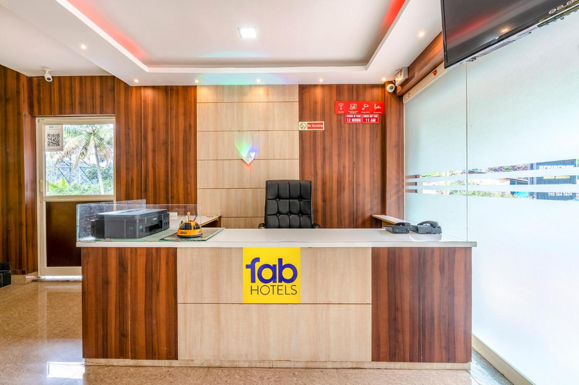 Fabhotel Abrigo Residency Anaviratty Екстериор снимка